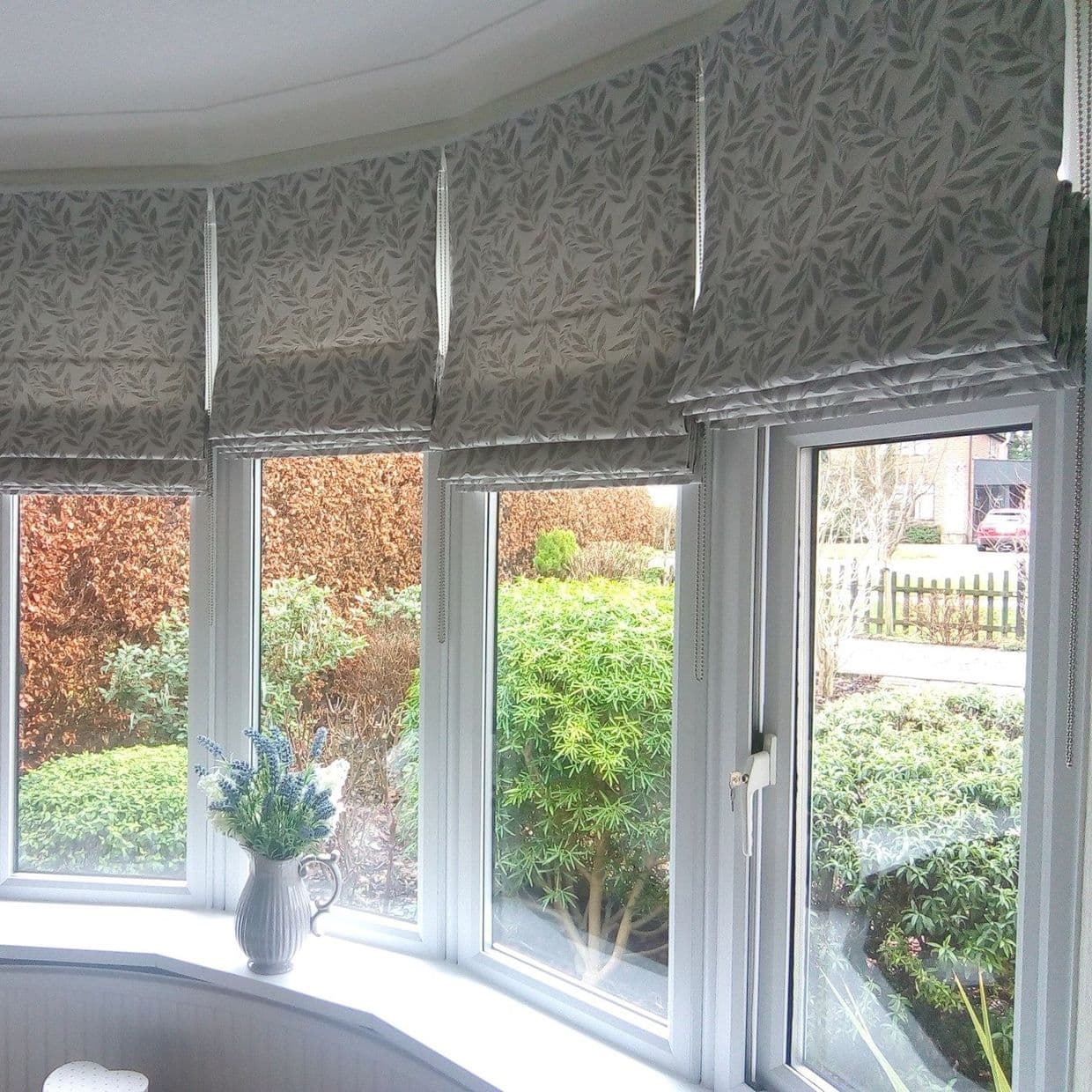 Folia Silver Roman blind