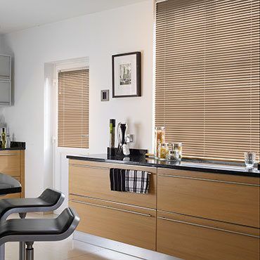 Special Finish Spring Blush Venetian blind