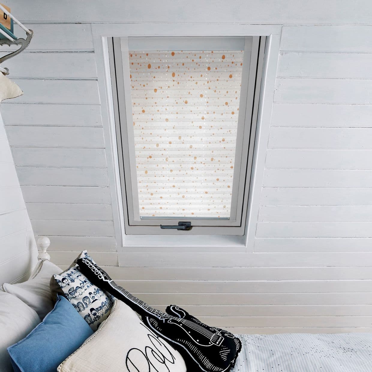 Sparkle Dots White/Gold Skylight Pleated Blind