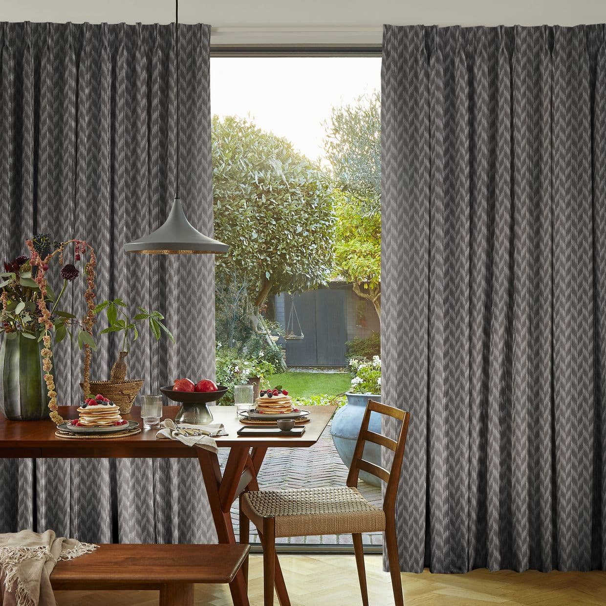 Diffuse Slate Curtain