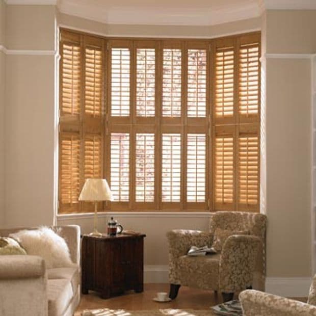 Medium Oak Shutter