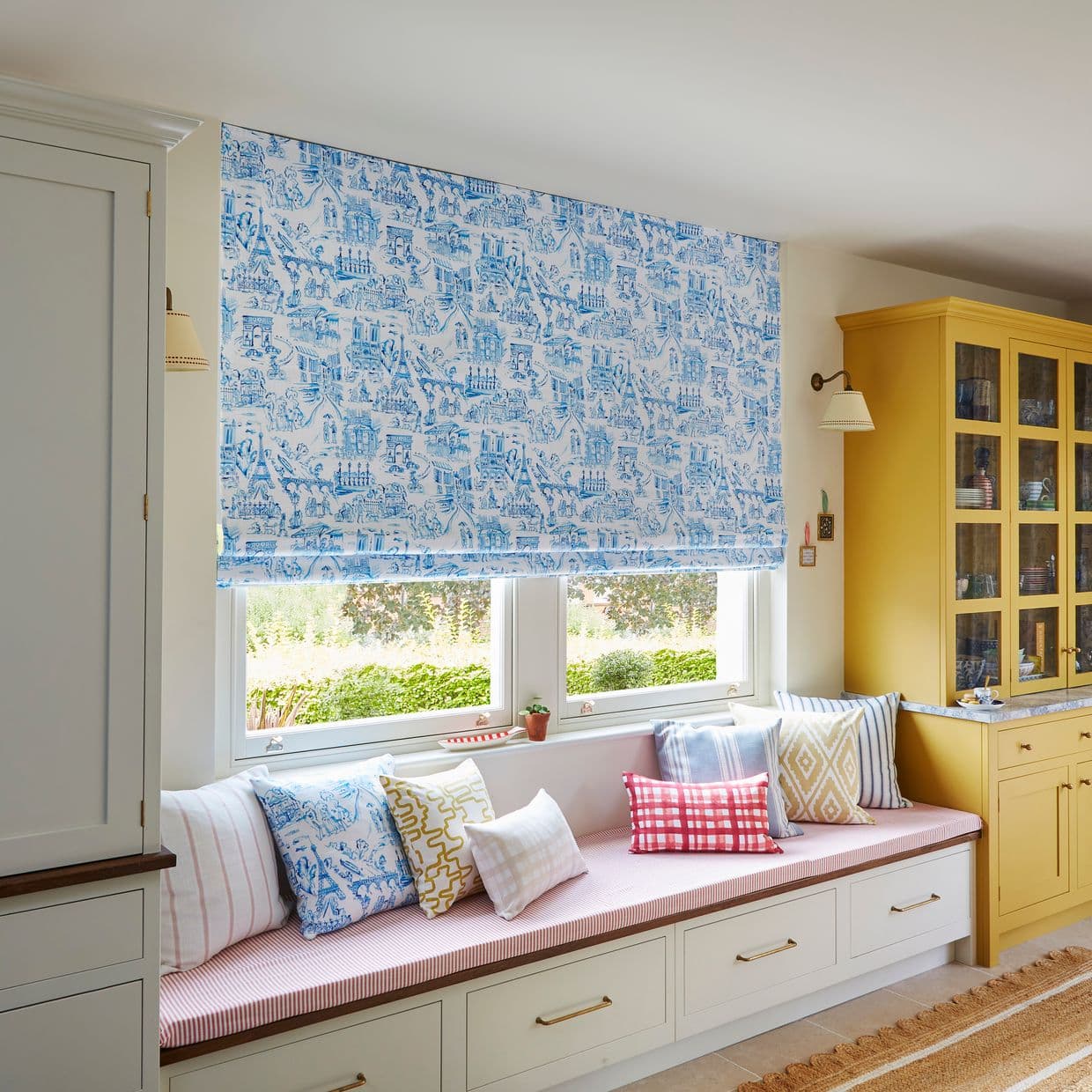 Toile de Paris Bleu Roman Blind