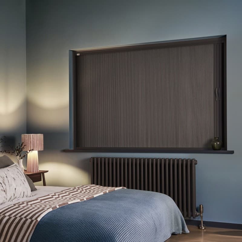 Light Seal Black Blind Screen 02