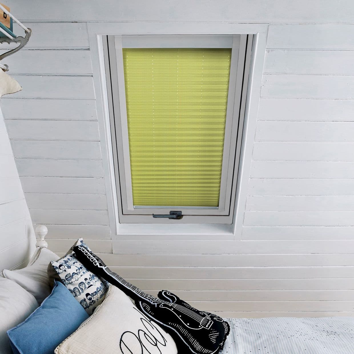 Thermashade Blackout Green Skylight Pleated Blind