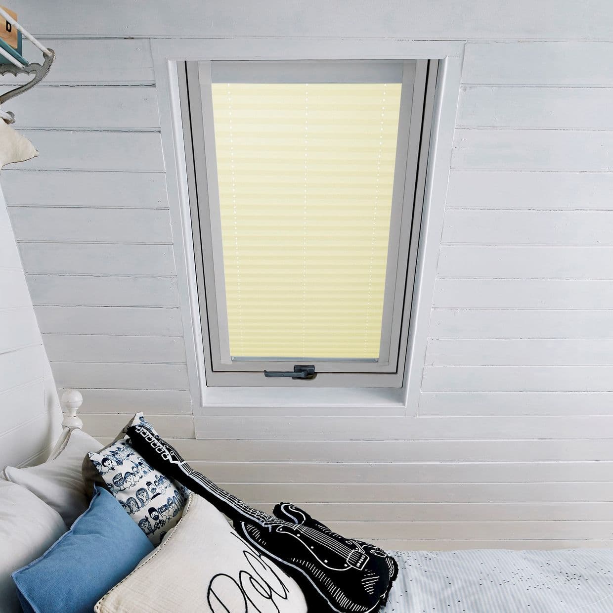 Kari Lemon Skylight Pleated Blind