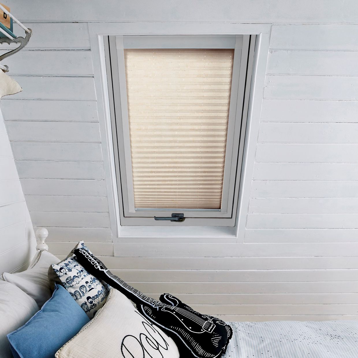 Stratford Cream Skylight Pleated Blind