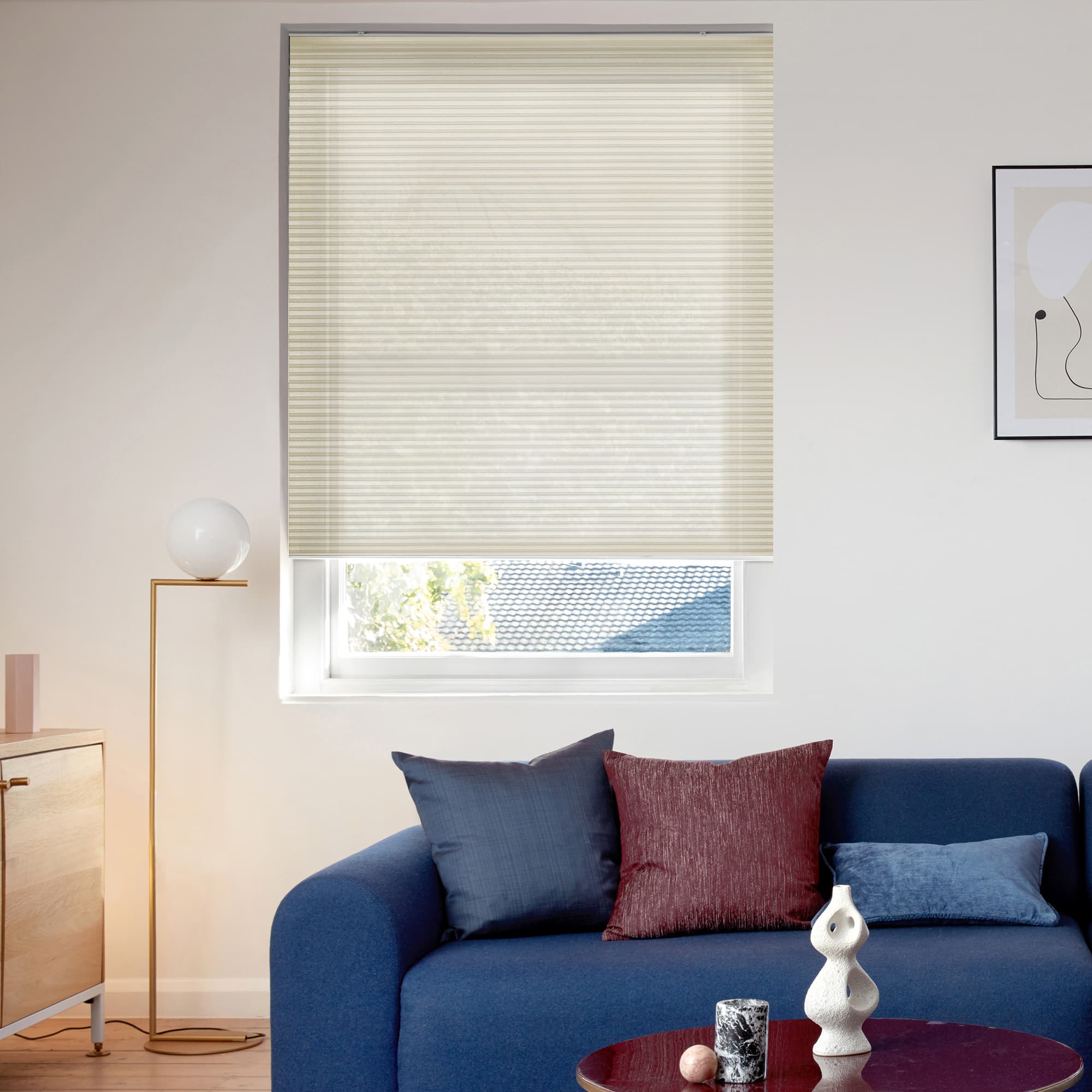 Duette Batiste Sheer Fulltone Pearl Honeycomb blind