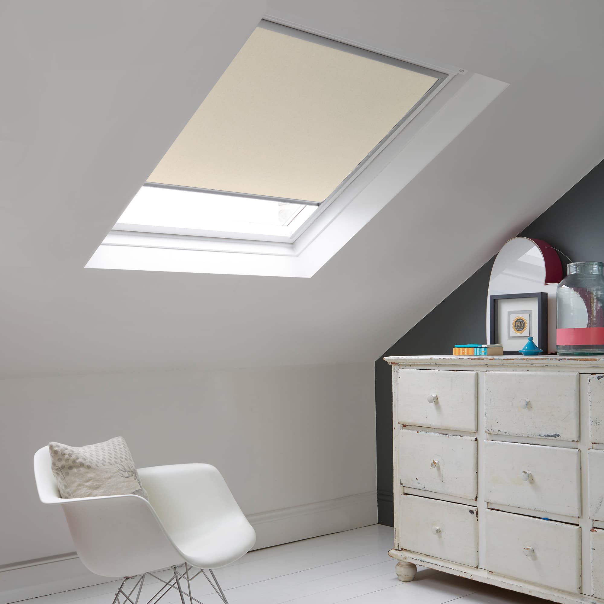 Majesty Natural Skylight Roller Blind