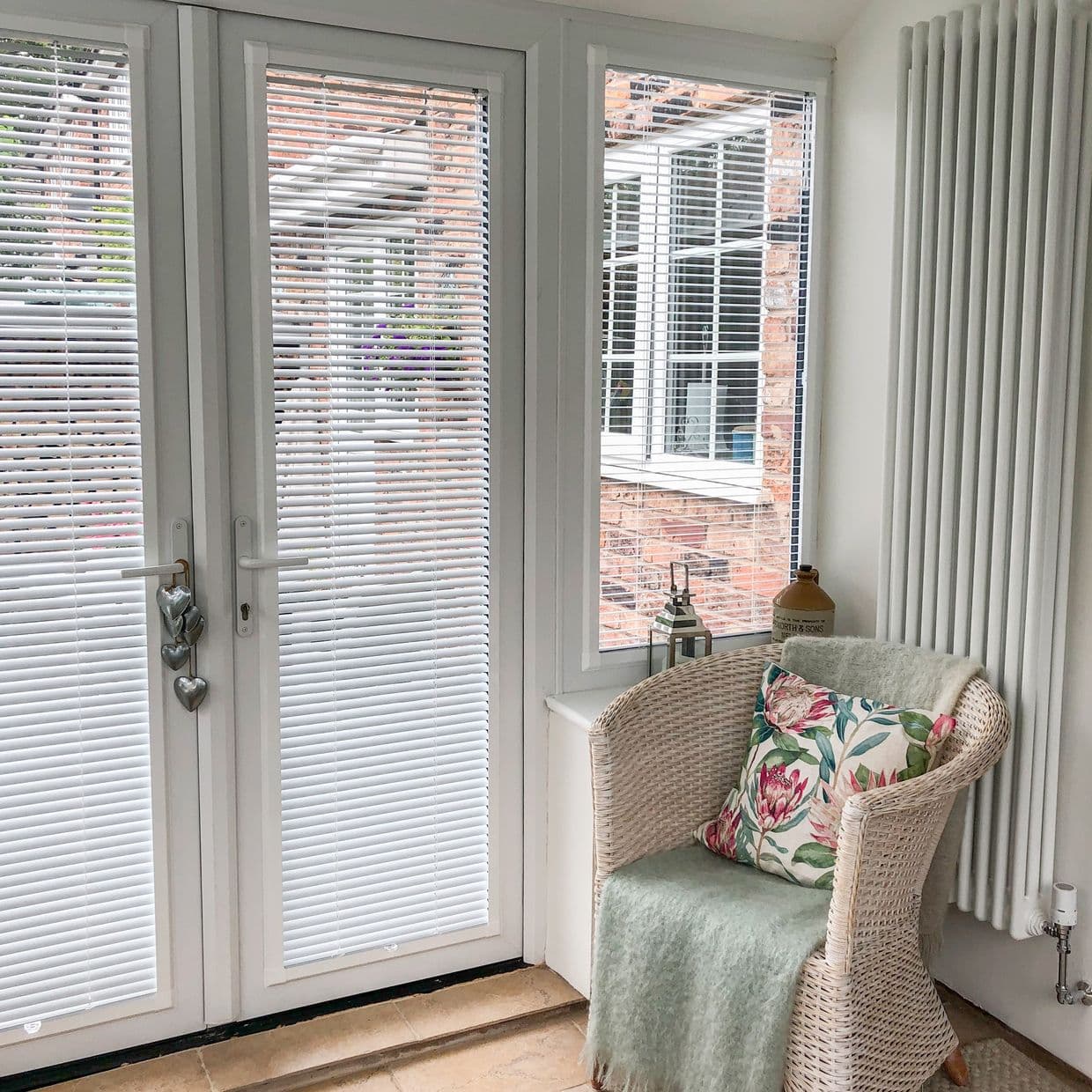 Special Finish Glacier Venetian blind