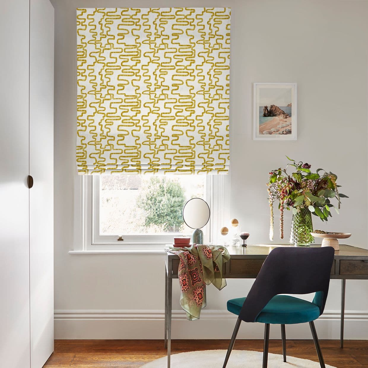 Wirl Chartreuse Roman blind