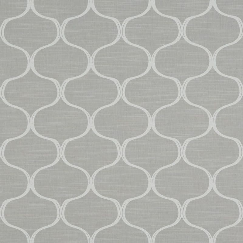 Gray wallpaper with white interlocking ogee motifs and subtle linen texture; covering a flat wall surface in a continuous repeating pattern; evenly lit, neutral interior or fabric sample.