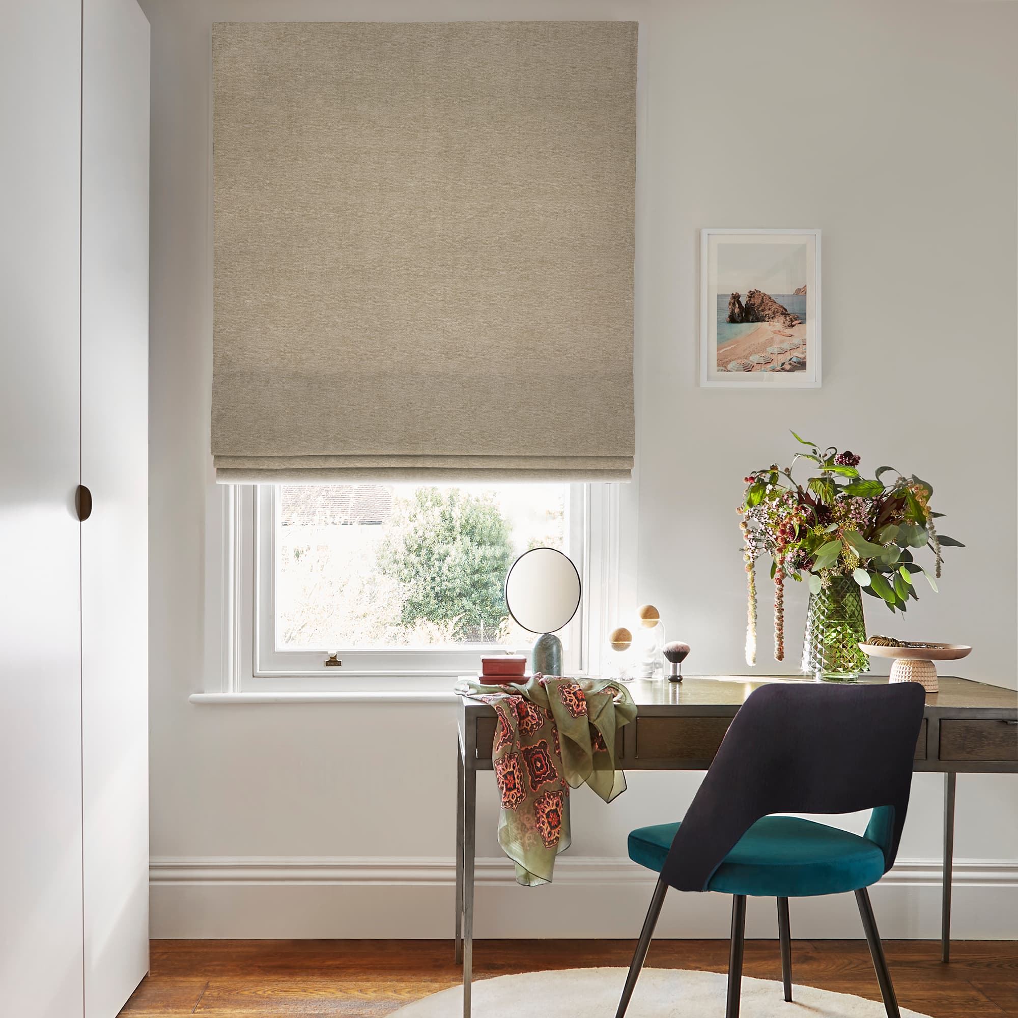 Pique Nougat Roman Blind