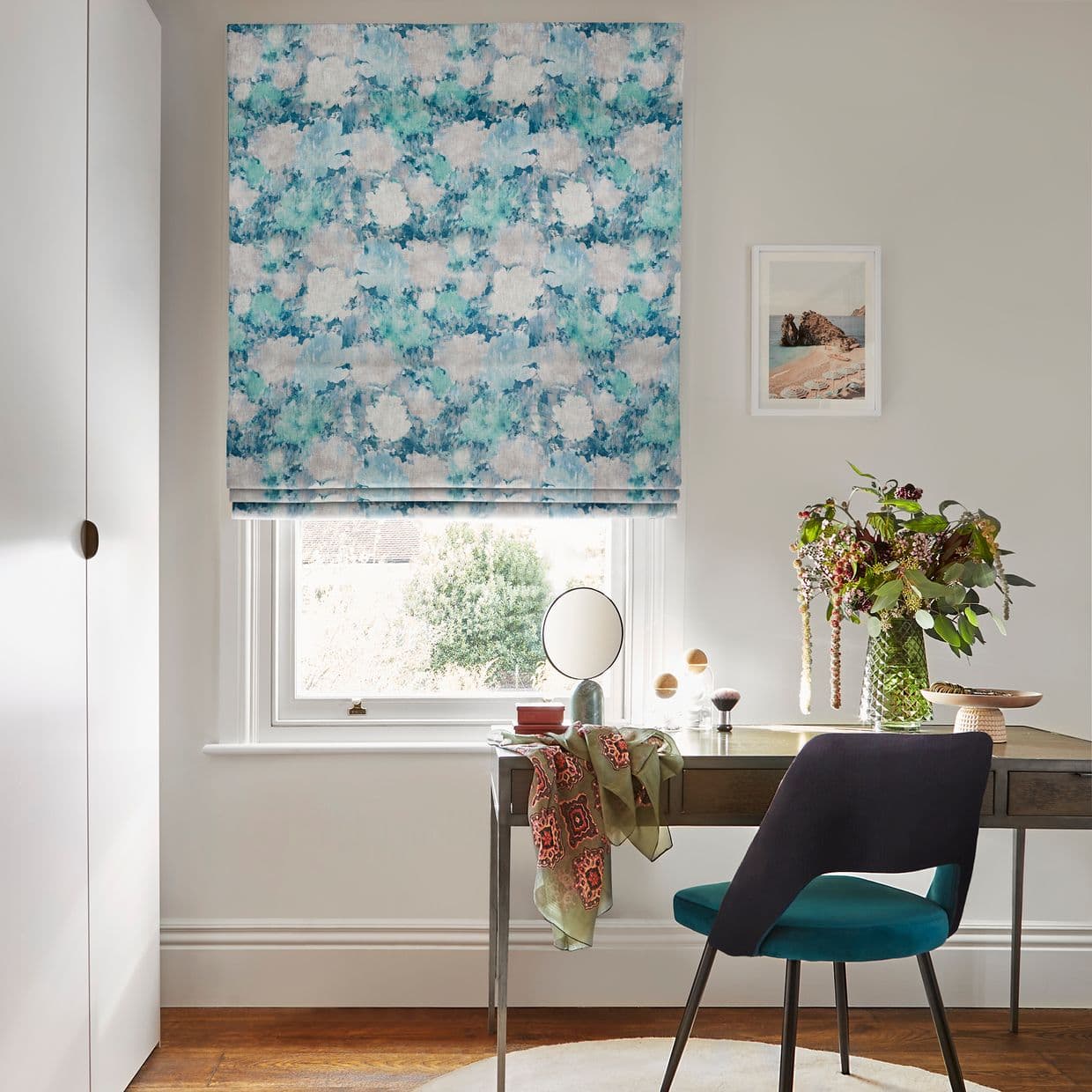Aurora Pacific Roman blind
